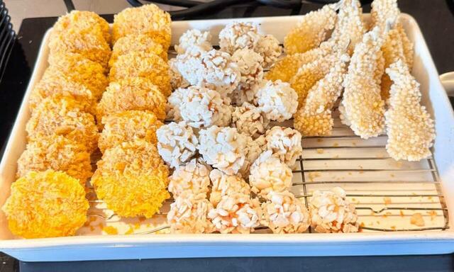 【銀座朝食ラボ 日替わりフライ】この日は揚げ物も3種用意されていました