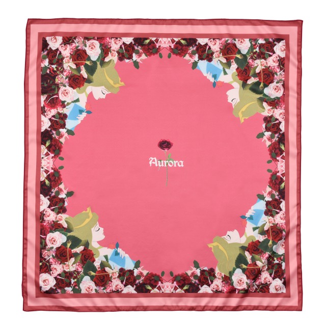 オーロラ姫 スカーフ/価格2,640円 (税込)/サイズ：ボックス縦約16.2×横16.2×厚み2(cm)、本体：縦約60×横60(cm)