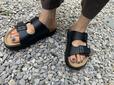 【WORKMAN アーバンコルキーサンダル】どんなコーデにも合わせやすいシンプルなデザインなので、毎日気軽に履けるのが嬉しい！
