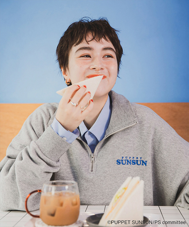 【SENSE OF PLACE × パペットスンスン】別注 SUNSUNハーフジップスウェット（L.GRAY / NAVY・M / L）¥6,600 (税込)