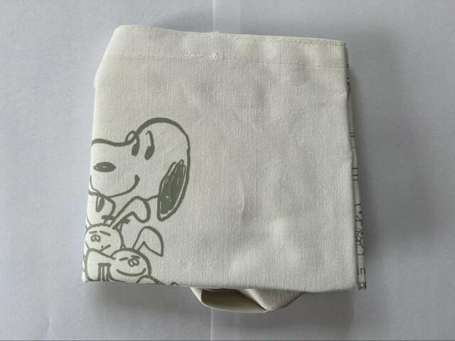 【スヌーピー　大きめバケツ型トートバッグ】小さく折りたためる！旅行用のサブバッグにもおすすめ