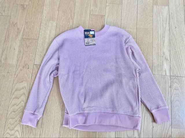 【ワークマン レディースウォームワッフルクルーネック】さらっとした手触りのワッフル生地