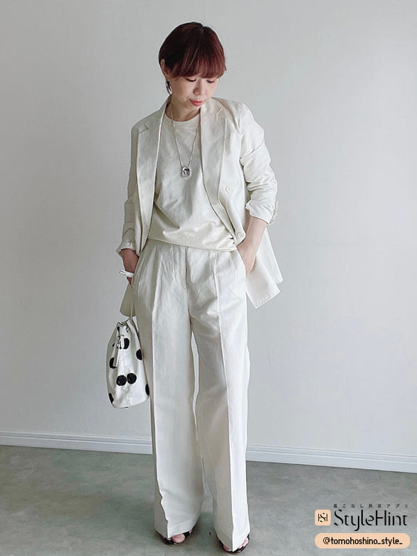 【ユニクロ】ワンカラーのセットアップで小顔見せコーデ