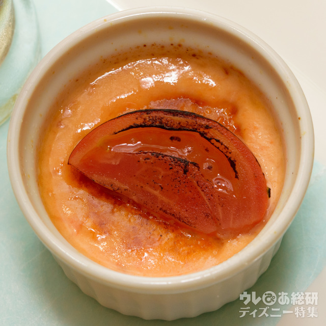 “ディズニー夏祭り”アフタヌーンティーセット 3190円｜ドリーマーズ・ラウンジ｜フルーツトマトのブリュレ