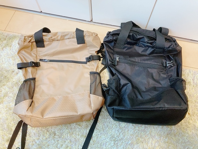 【ワークマン 撥水2WAYポケッタブルトート】旧モデル（右）と比較。仕様に大きな変更はなく、機能性はそのままのよう