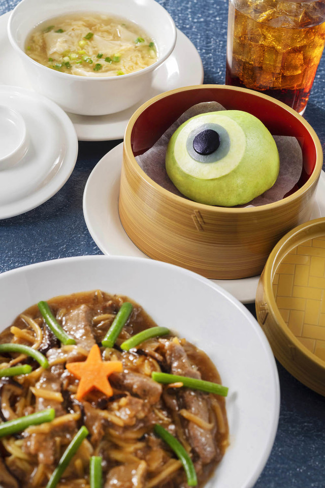 スペシャルセット 1,880円|ヴォルケイニア・レストラン|東京ディズニーシー「ピクサー・プレイタイム」スペシャルメニュー