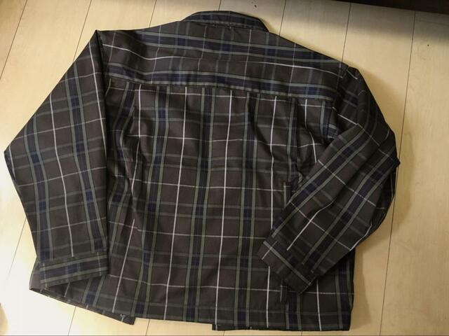 【ワークマン 超撥水2WAYシェフジャケット】チェックがカジュアルさを演出