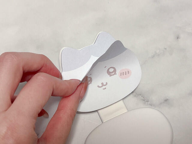 めくってもめくってもハチワレのお顔が♪