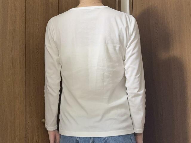 【無印良品　婦人　あったか綿　厚手　クルーネック長袖Ｔシャツ】身長170cm・Lサイズ着用。上にニットを着て外出したところ、このインナーとニットだけで十分に暖かかったです！