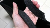 【無印良品 持ち運べるフェルトファイルボックス・ワイド】ハンドルの幅が太めなので、重いものを運ぶときも安定します！