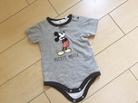【しまむら ロンパース】胸にミッキーマウスのワンポイント