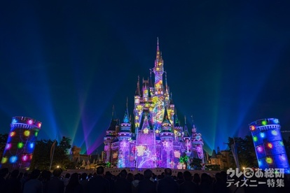 Tdl ディズニー ギフト オブ クリスマス 観賞位置7 徹底解説 場所の選び方は 出遅れたときの穴場は 写真 22 ディズニー特集 ウレぴあ総研