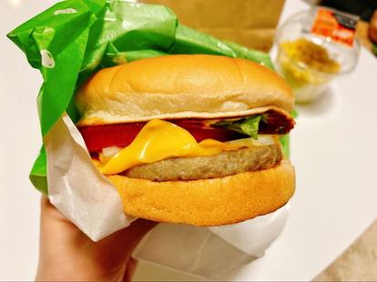 話題 大豆ミート ハンバーガー モス ロッテリア徹底比較 味 カロリー 満足度レポート ダイエット 2 2 うまい肉