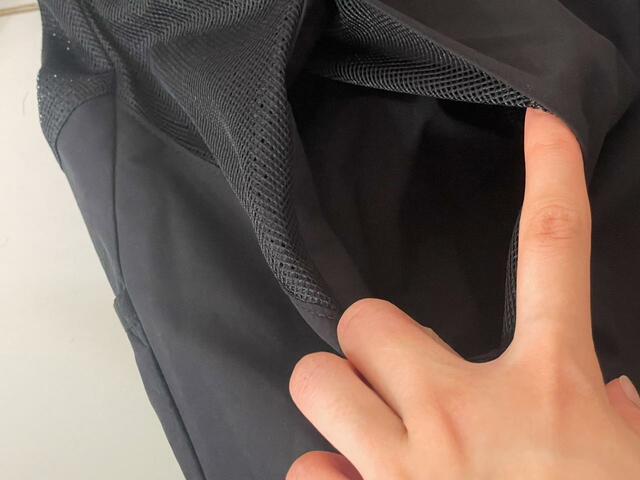 【ワークマン プロコア(R)ARX遮熱-7℃ ストレッチ2WAYピステ】もう片方のポケットは本体と同じ生地使用