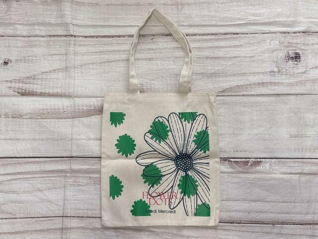 アイコニックなフラワープリントがおしゃれなトートバッグ！