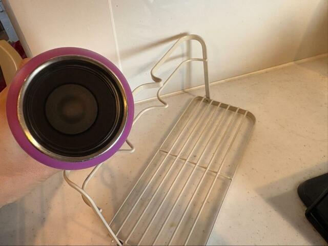 【3COINS 折りたたみボトルスタンド】夜置いておけば朝にはしっかり乾きます！