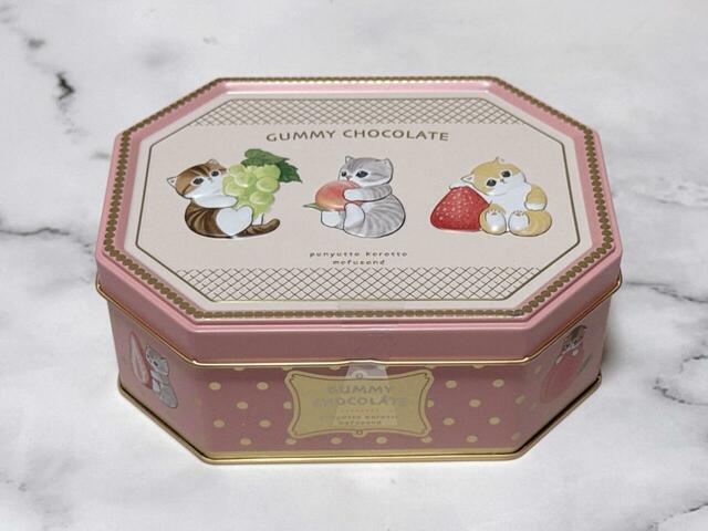 『ぷにゅっと ころっと mofusand』グミチョコレートアソート缶／税込1,728円