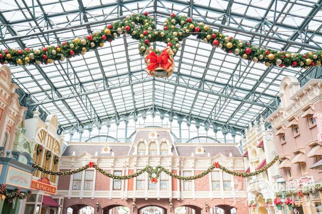 ワールドバザールのデコレーション