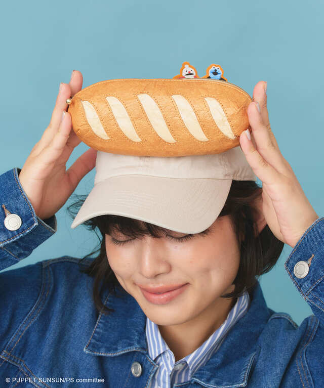 【ACCOMMODE×パペットスンスン】パペットスンスン/パンポーチ ¥3,080/パンの質感をよりリアルにするために、ペーパー素材を使用