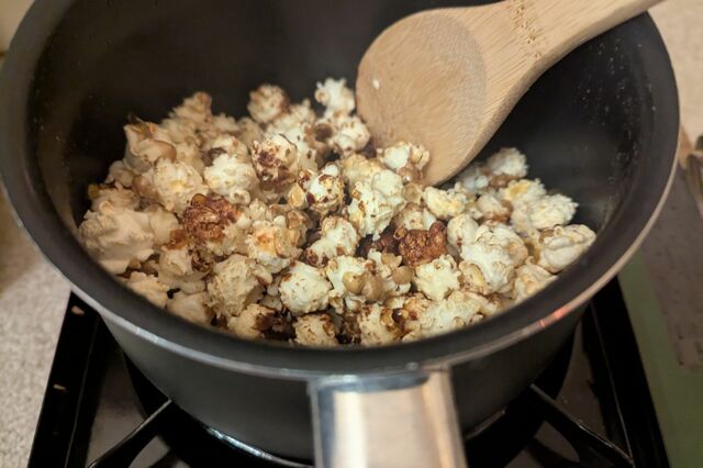 【クスクスグランピング真鶴】「ケトルコーン（ポップコーン）」はあまじょっぱくて美味しい！