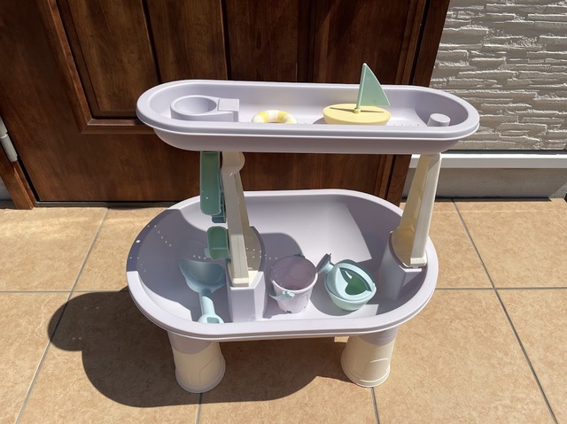 【3COINS＋plus ウォーターテーブル／KIDS外遊び】簡単に組み立てられます