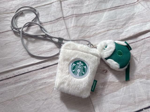 お出かけの時の荷物をイン!