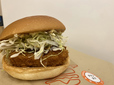 「TORIKI BURGER(トリキバーガー)」チキンカツ 単品390円
