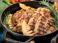 「豚肩ロース肉のグリル」＜期間：2026年5月8日〜7月12日＞【サーロインステーキ＆アジアンフードが食べ放題！「東京ベイ舞浜ホテル ファーストリゾート」で週末限定ディナービュッフェ開催！】