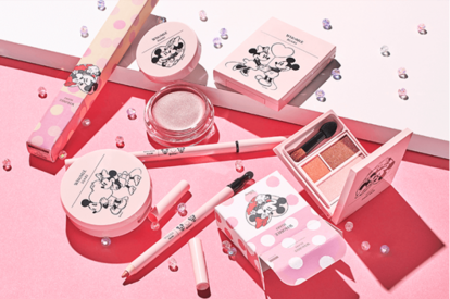 フーミー　化粧品　セット WHOMEE】ミッキー&ミニーのコスメ限定販売! 可愛くて実用性たっぷり（1