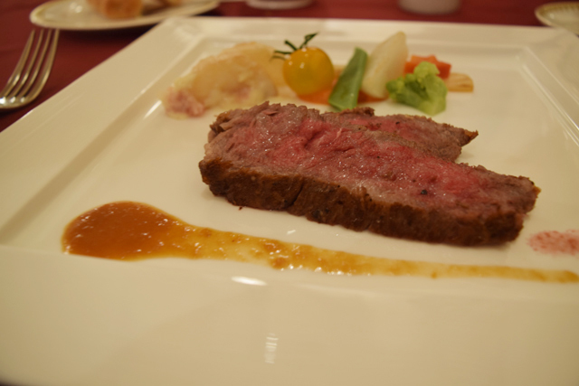 黒毛和牛とジンジャーソース