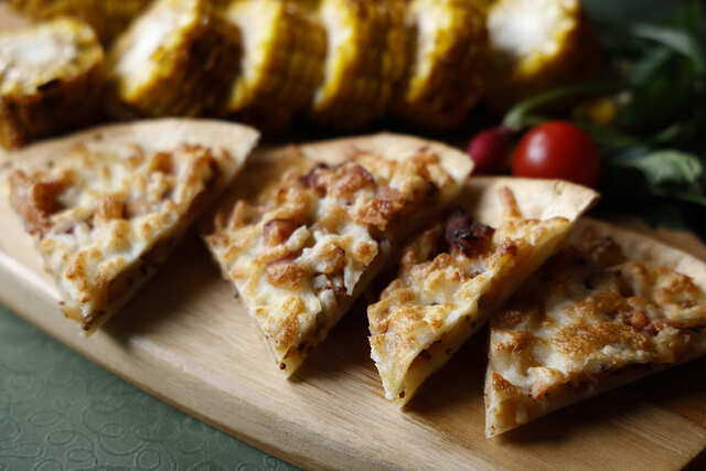 【大阪マリオット都ホテル「北海道ブッフェ」】北海道産キタアカリのジャーマンピッツァ