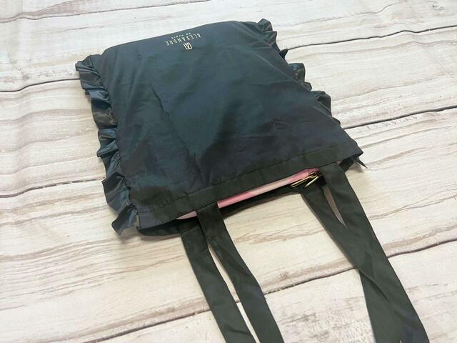 PCケースに入れても収納可能!「ALEXANDRE DE PARIS(アレクサンドル ドゥ パリ)折りたためるフリルトートバッグ」