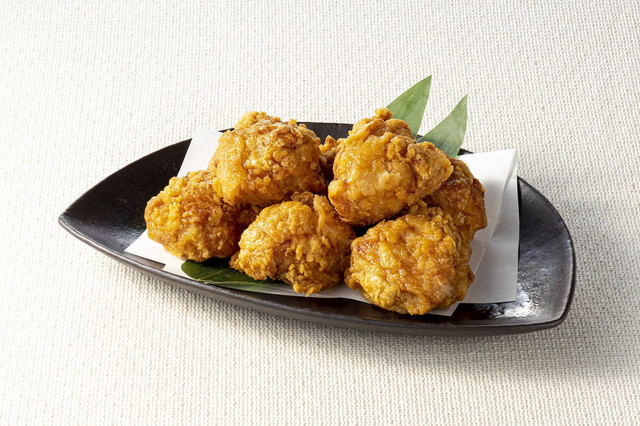 「北国ハーブ育ち鶏あご出汁唐揚げ」100g 238円（税抜）