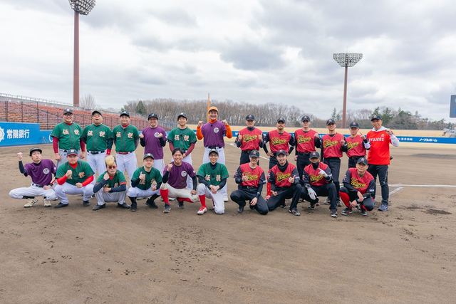 「中目黒リュージーズ vs グレープカンパニー 草野球対決」（C）CL