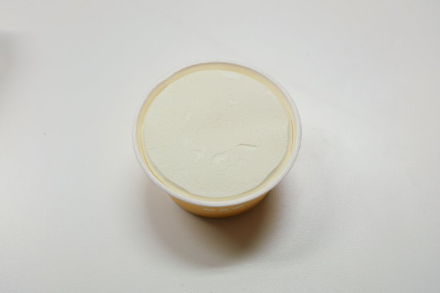 森永乳業　MOW　ホワイトチョコレート2