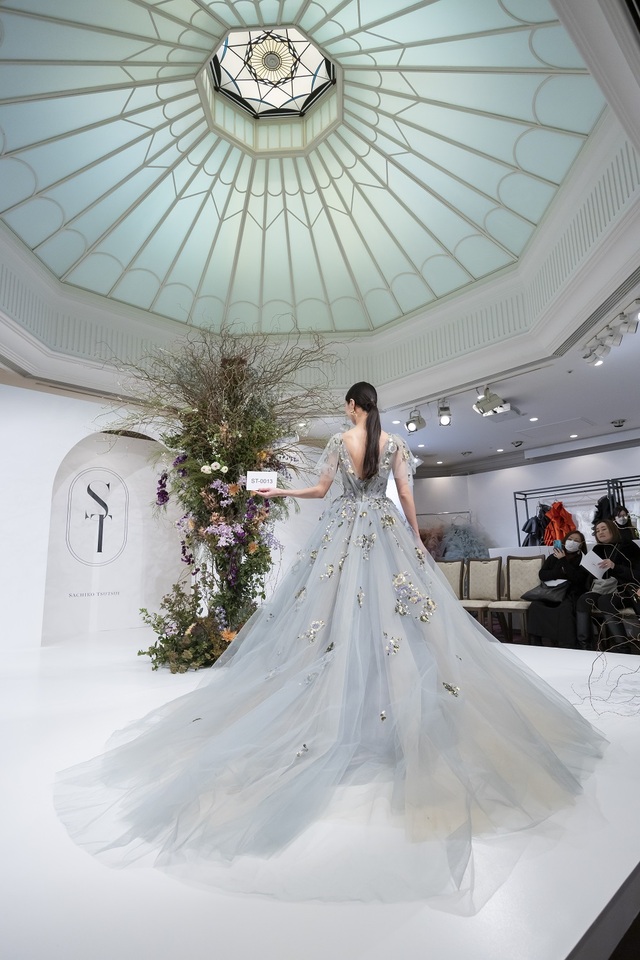 「ST」新作ウェディングドレス