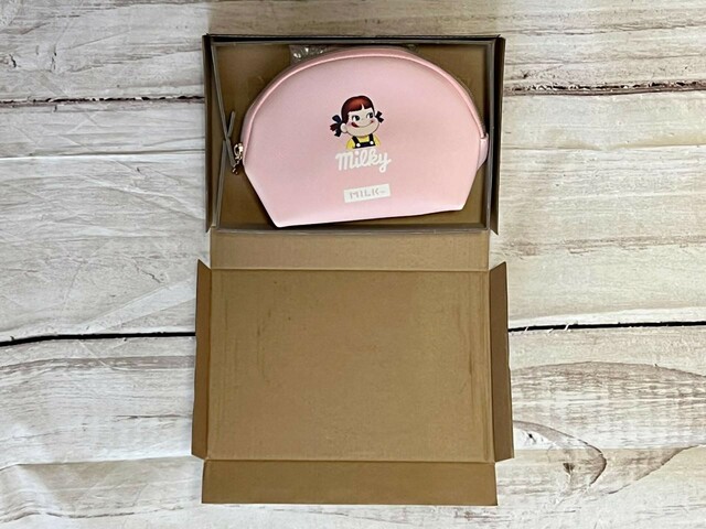 開封してみました!ペコちゃんが目を惹くポーチが登場♪【sweet 2023年9月号付録】「MILKFED.(ミルクフェド)特製 ペコちゃんポーチ&ポコちゃんミラー」