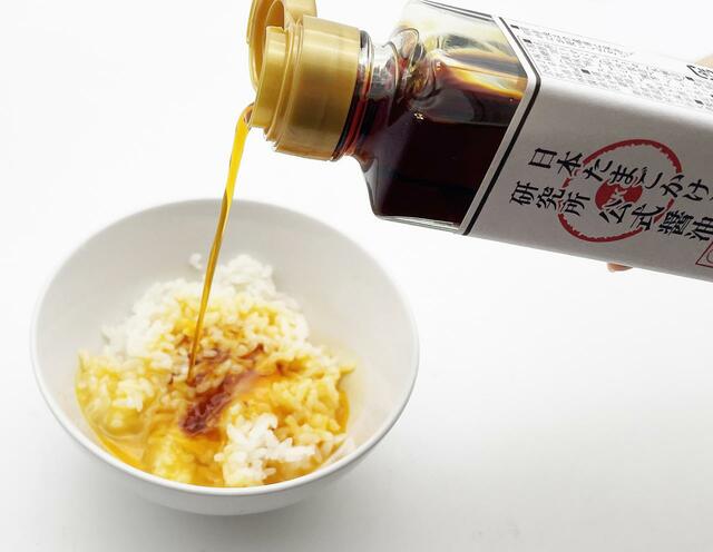「夢美人」と「公式醤油」をかけて卵かけご飯にしていただきました。これがもう絶品！
