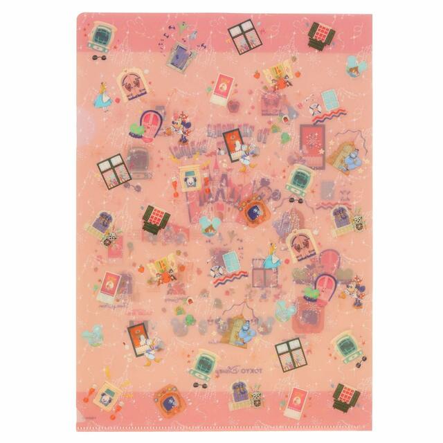 クリアホルダー＆チケットケース 750円｜東京ディズニーリゾート内の窓やドアがデザインされたグッズ｜販売店舗：東京ディズニーランド「ホームストア」、東京ディズニーシー「エンポーリオ」｜発売日：2023年10月12日（木）