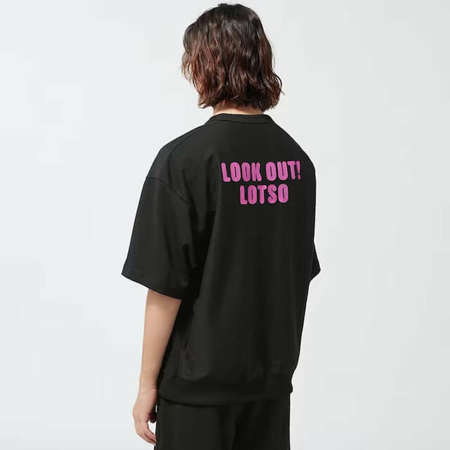 スウェT(5分袖) ¥1,990｜GU ディズニー&ピクサー「トイ・ストーリー3」ロッツォ コレクション