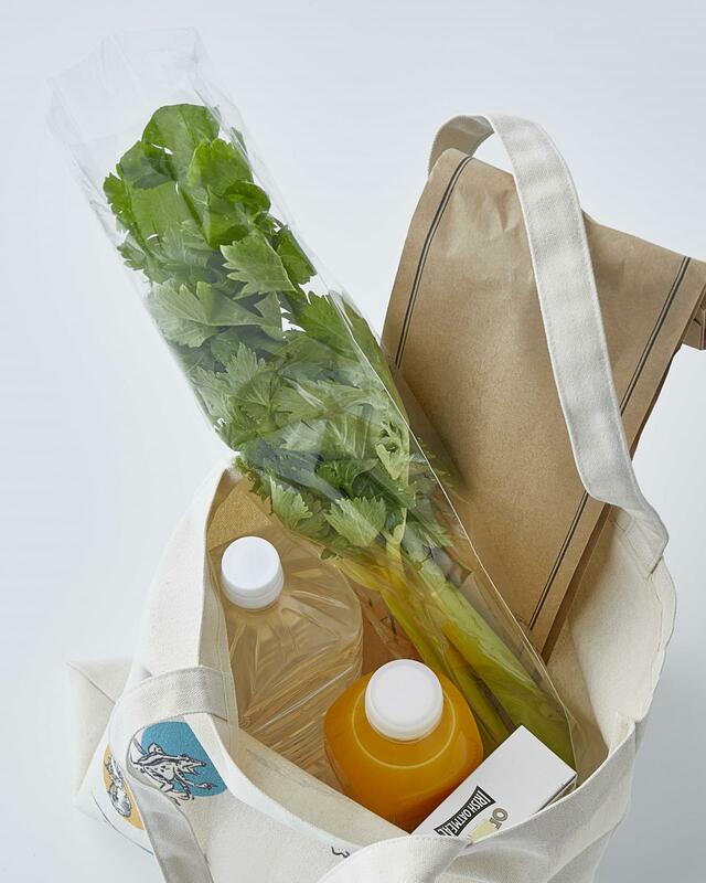 収納力もあり！【『和樂』4･5月号特別付録　ドラえもん 『鳥獣戯画』BIGトートバッグ】