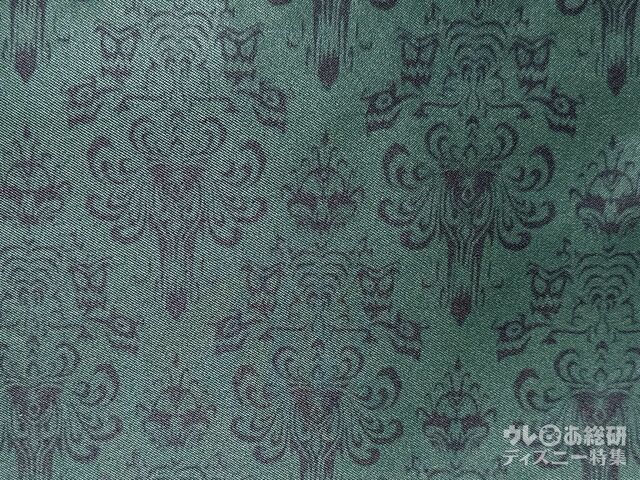 無数の目に見つめられてゾクゾク♪ （喜び）