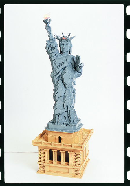 40万のレゴブロックでつくられた「世界遺産」