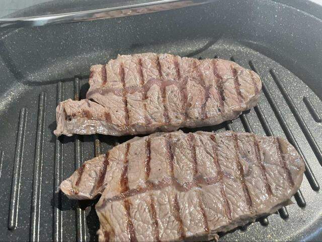 【ニトリ　IHダイキャストグリルパン】焼き目がなんともおいしそう！