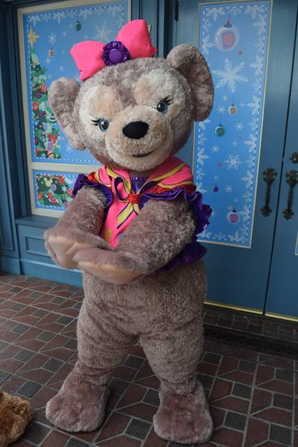 キャラクターグリーティング｜香港ディズニーランド・リゾート