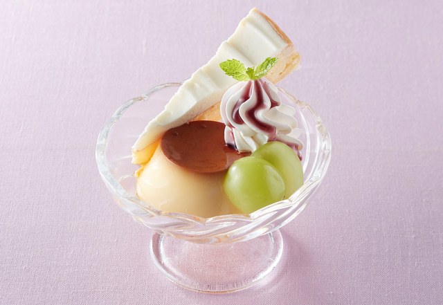 自家製プリンとチーズケーキのアラモード 399 円