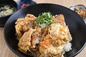 まさかのっ！W角煮トンカツ丼ぶり定食(平和島上りPA)