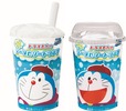 【ファミリーマート】「しゅわもこ！ドラえもんのソーダゼリードリンク」288円／しゅわもこの泡が生まれるふしぎなドリンク！パッケージは2種類