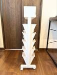 【頂点看板　デスク収納ラック】サイズは約幅40×奥行21×高さ78cm。スリム構造なので、ちょっとしたスペースに置けます◎
