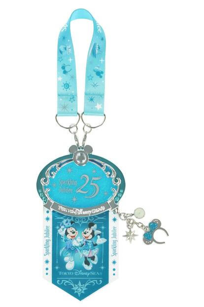 東京ディズニーシー】25周年の必携グッズ「ジュビリーバッジ」って何